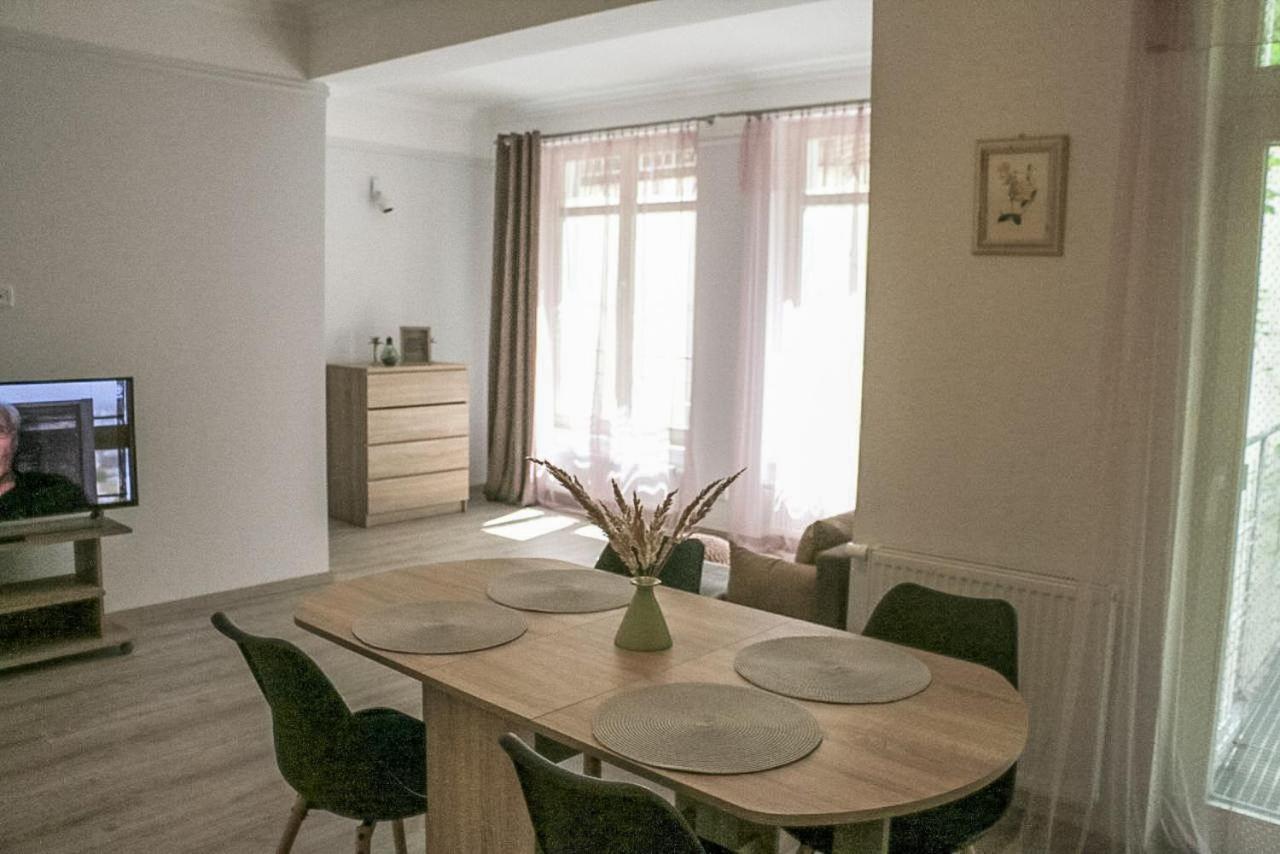 Apartments Moravska 24 Κάρλοβι Βάρι Εξωτερικό φωτογραφία