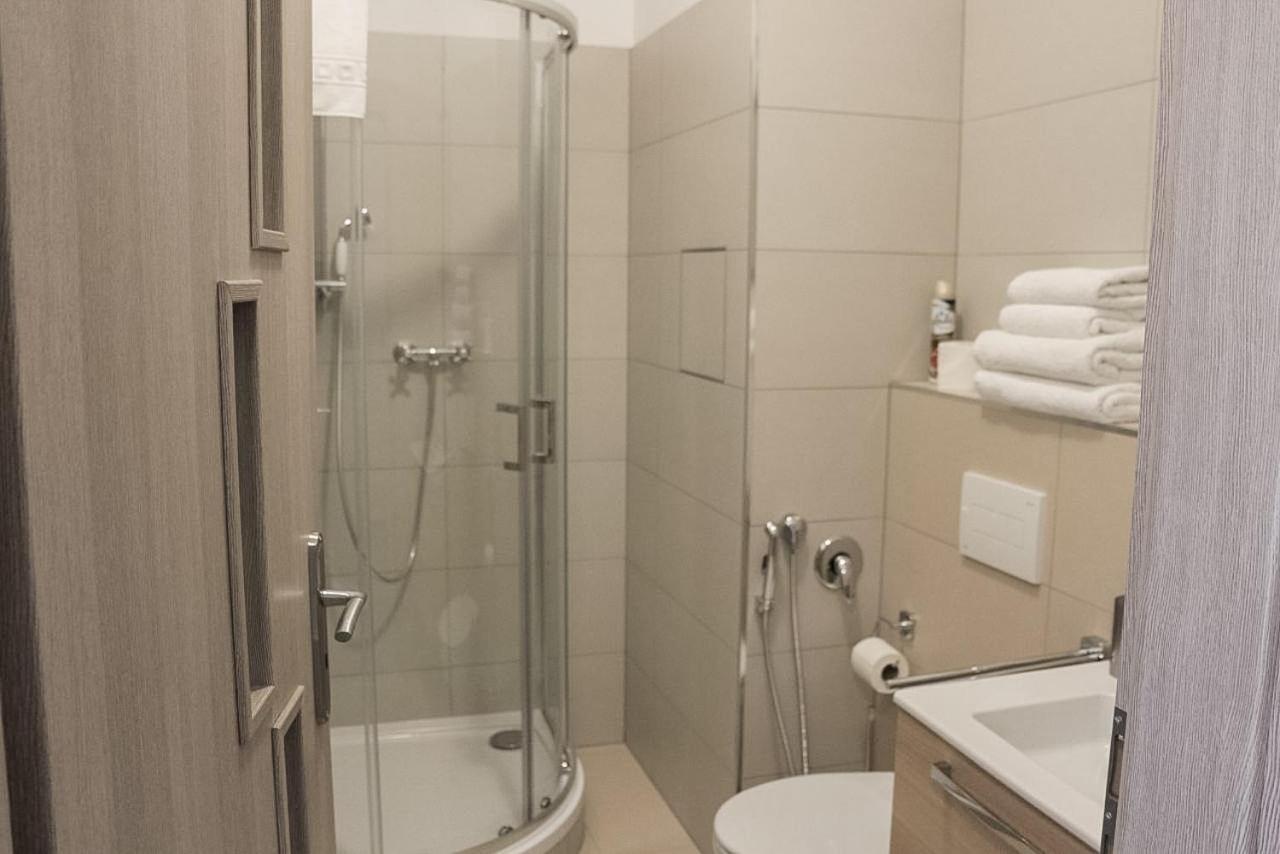 Apartments Moravska 24 Κάρλοβι Βάρι Εξωτερικό φωτογραφία