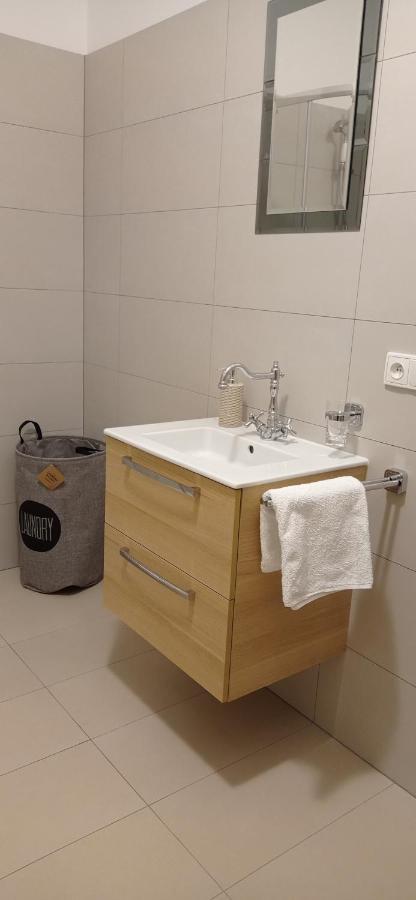 Apartments Moravska 24 Κάρλοβι Βάρι Εξωτερικό φωτογραφία