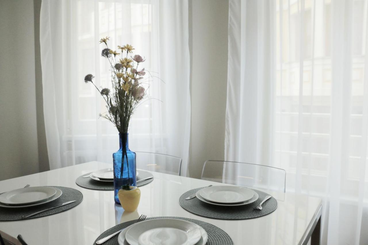 Apartments Moravska 24 Κάρλοβι Βάρι Εξωτερικό φωτογραφία