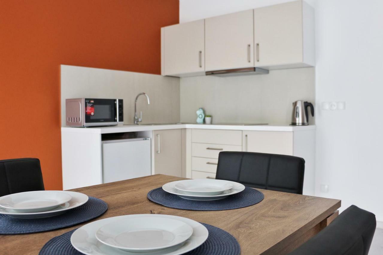 Apartments Moravska 24 Κάρλοβι Βάρι Εξωτερικό φωτογραφία